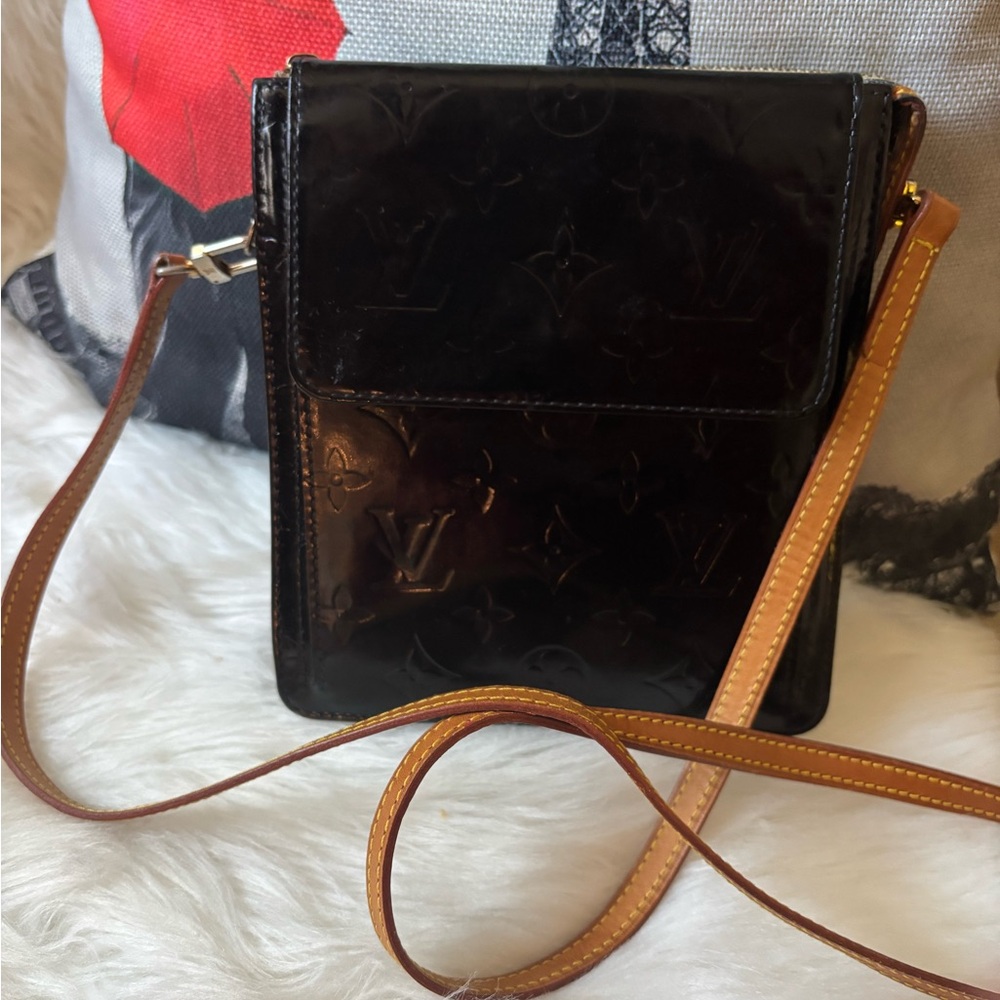 Louis Vuitton Vernis Mott Black and Brown Crossbody Bag
